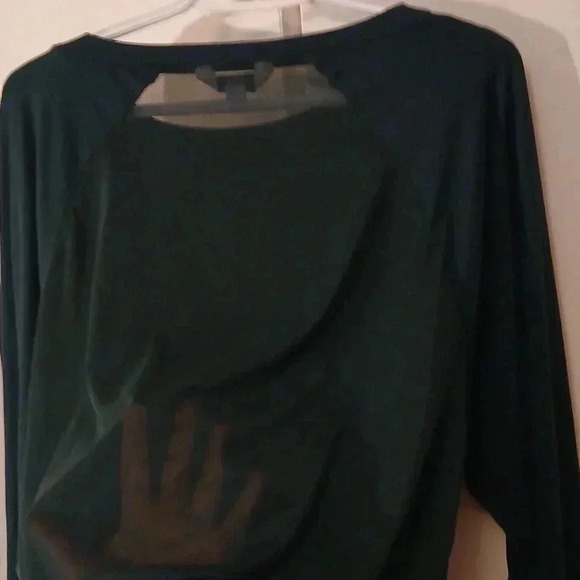 Dark green long sleeve Active  Wear - Picture 11 of 12